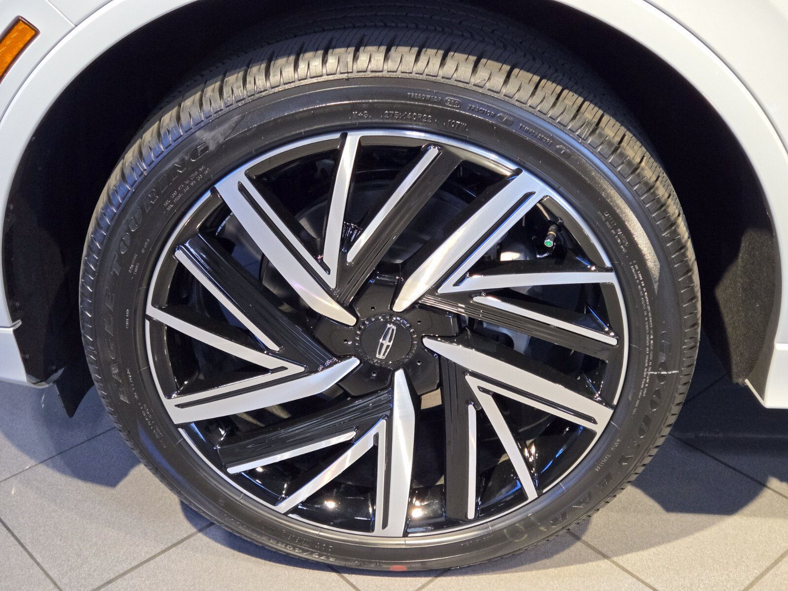 New 2027 Lincoln Aviator Black Label w/ Jet Appearance Package AWD/4WD image 11