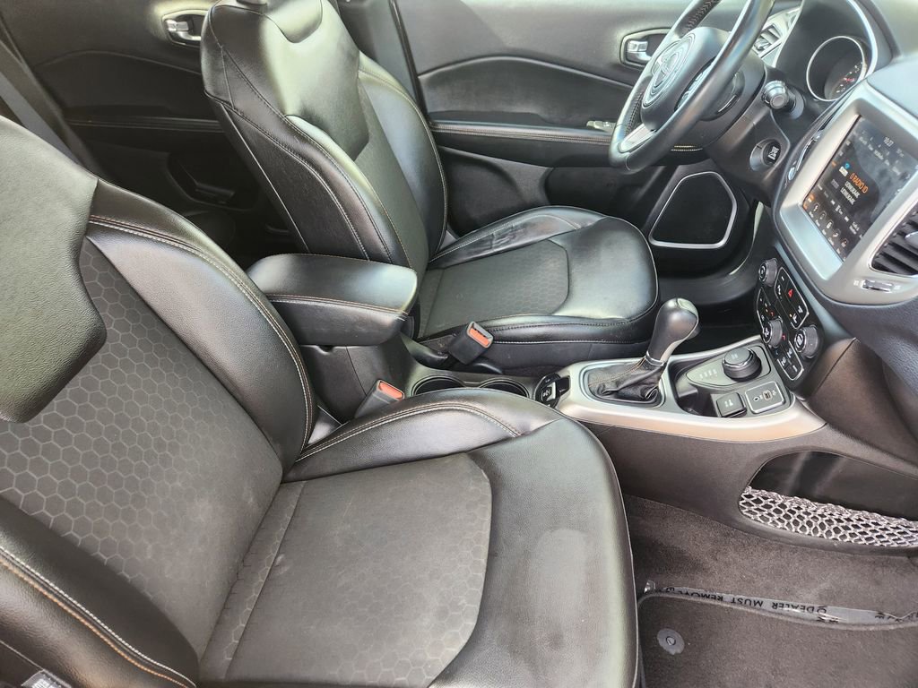 Used 2018 Jeep Compass Latitude w/ Popular Equipment Group image 5