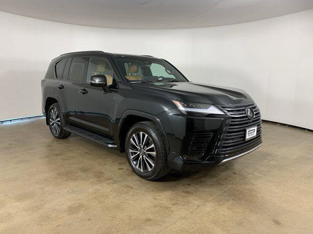 Certified 2025 Lexus LX 600 4WD w/ Interior Upgrade Package image 5