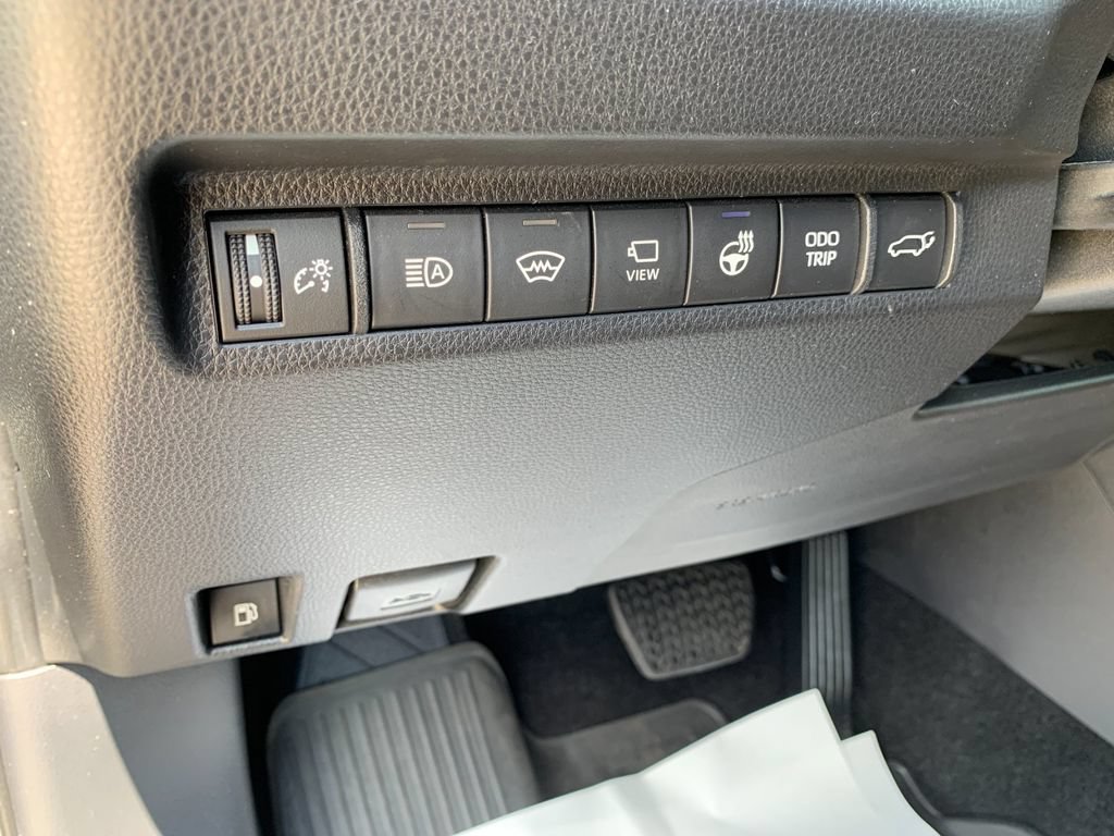 Used 2024 Toyota RAV4 XSE w/ Advanced Technology Package AWD/4WD image 31