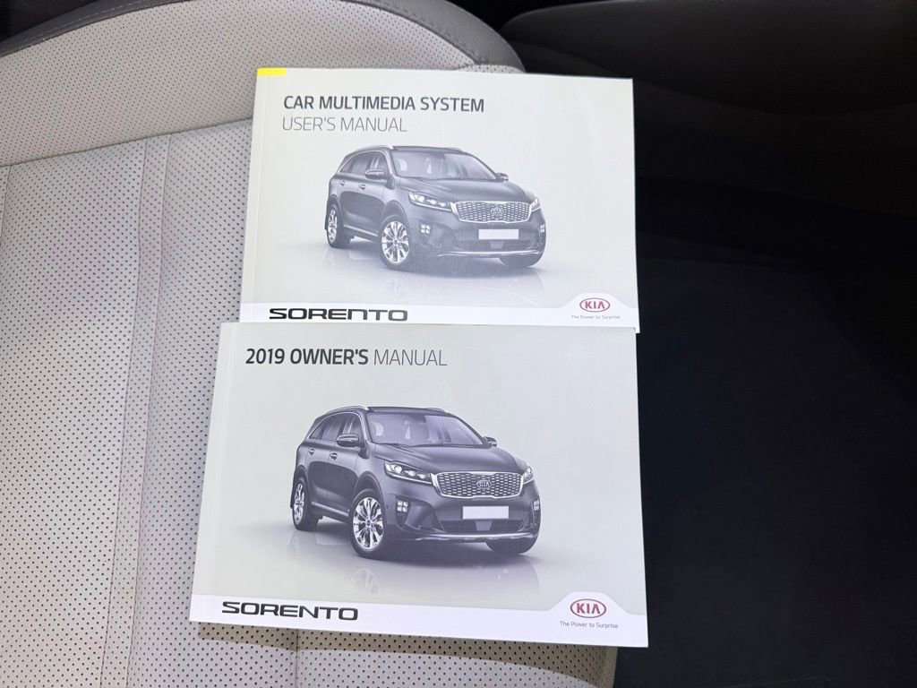 Used 2019 Kia Sorento SX FWD image 44
