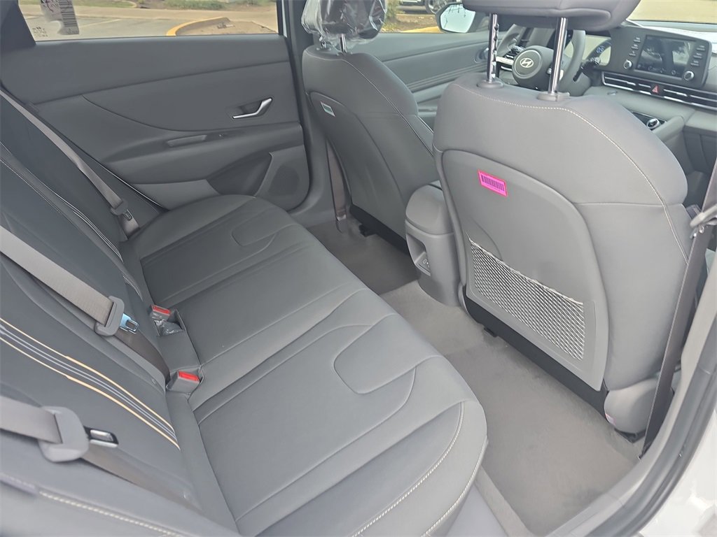 New 2026 Hyundai Elantra SEL Sport image 11