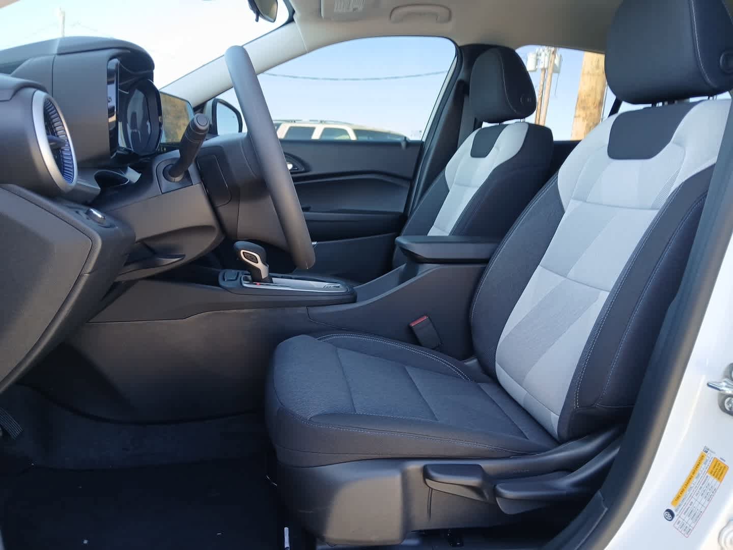New 2026 Chevrolet Trax LS w/ LS Convenience Package FWD image 15
