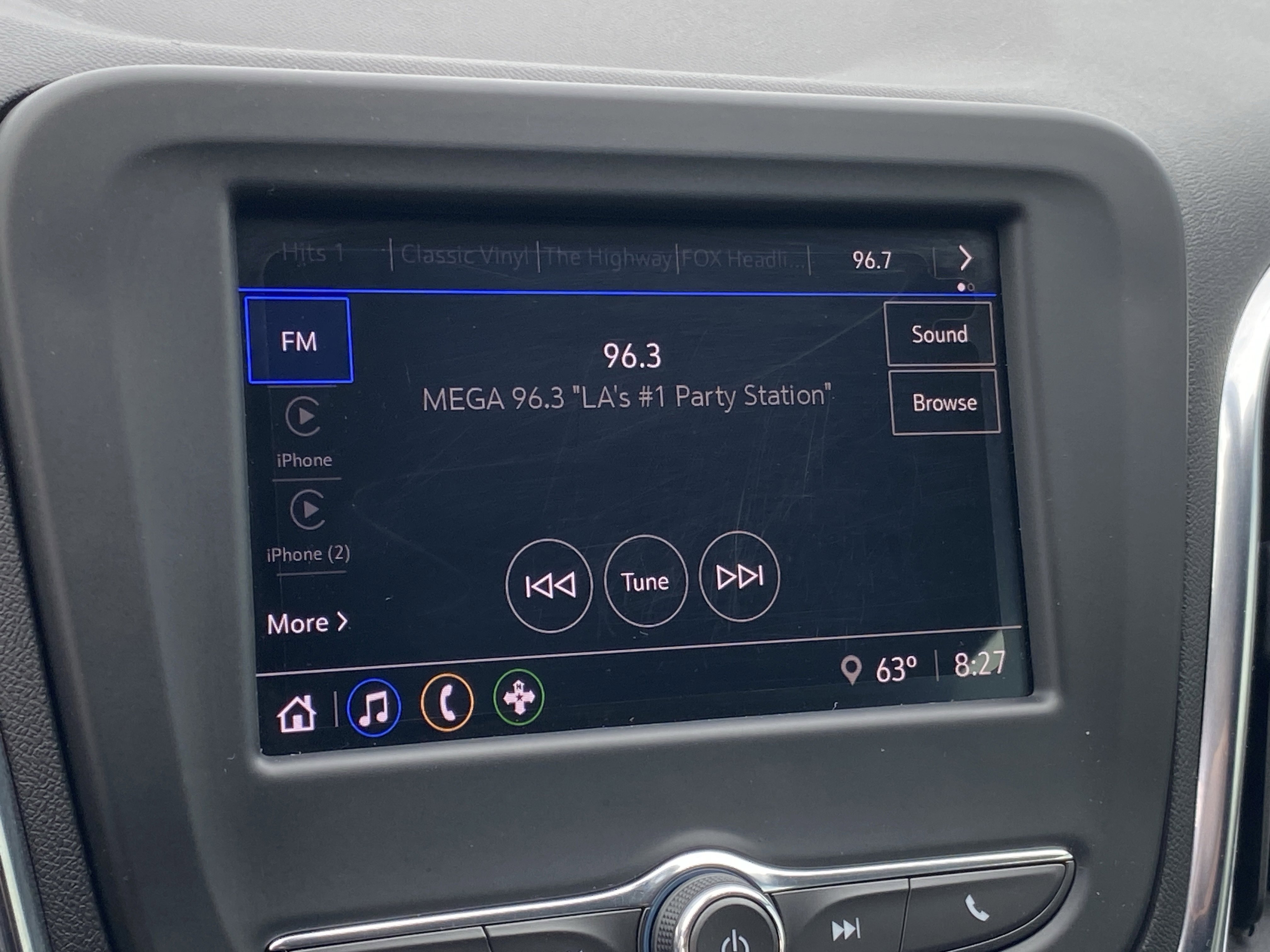 Used 2023 Chevrolet Equinox LS image 18