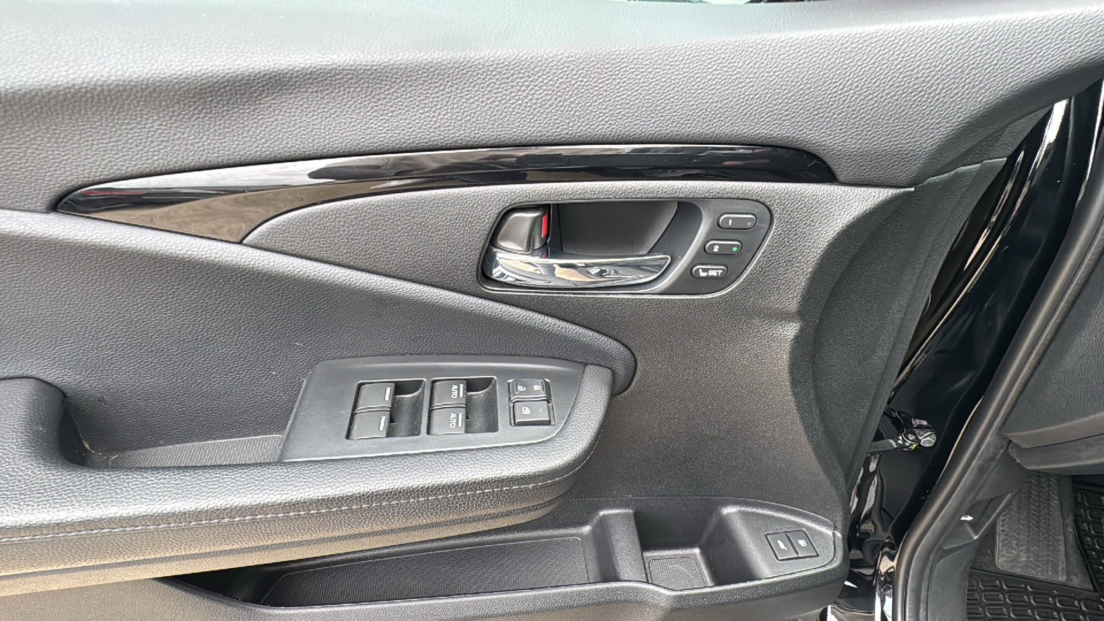 Used 2022 Honda Pilot Elite image 13