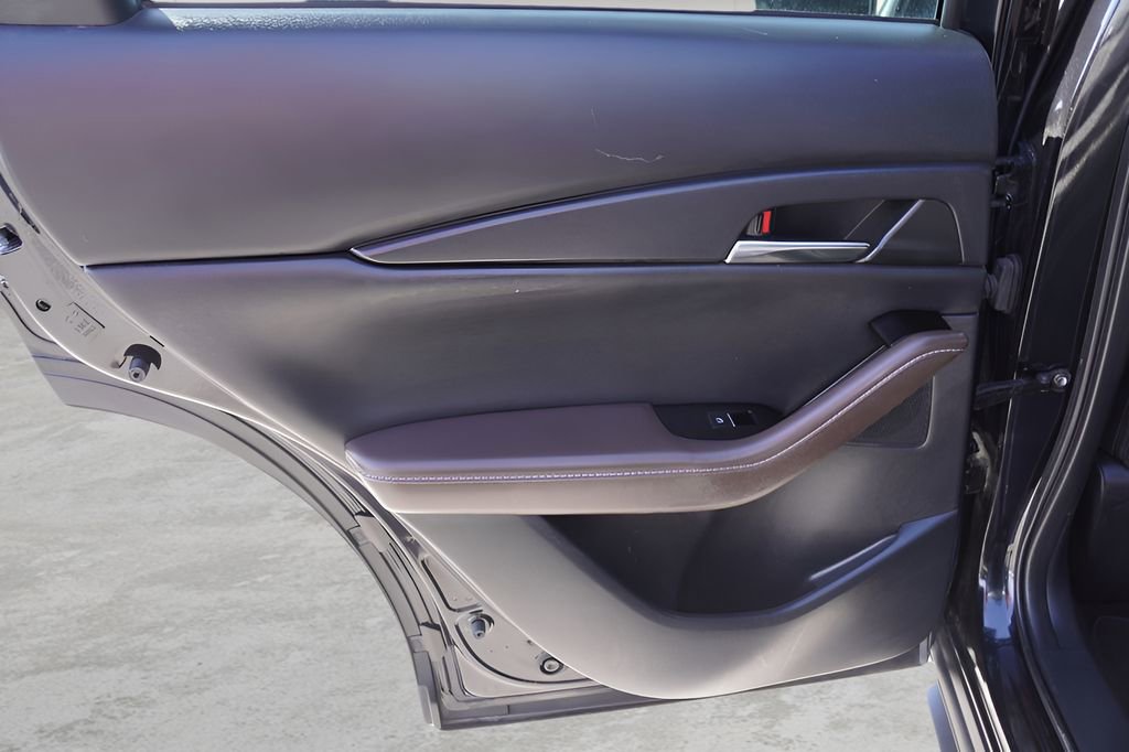 Used 2024 MAZDA CX-30 AWD 2.5 S w/ Premium Package image 11