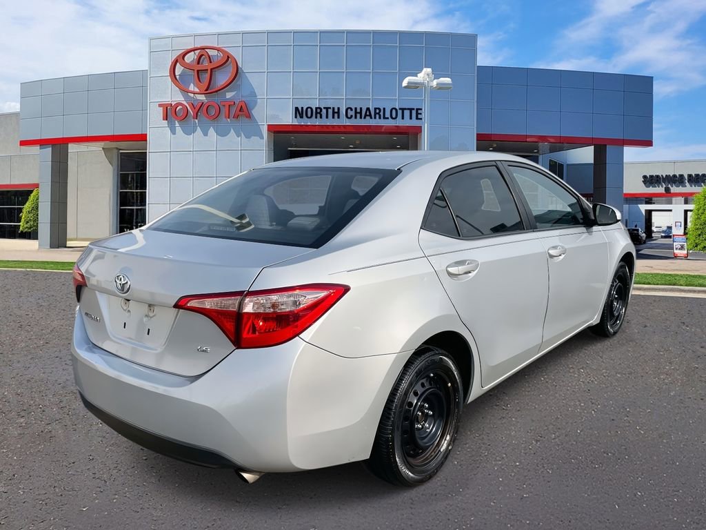 Used 2017 Toyota Corolla LE image 7