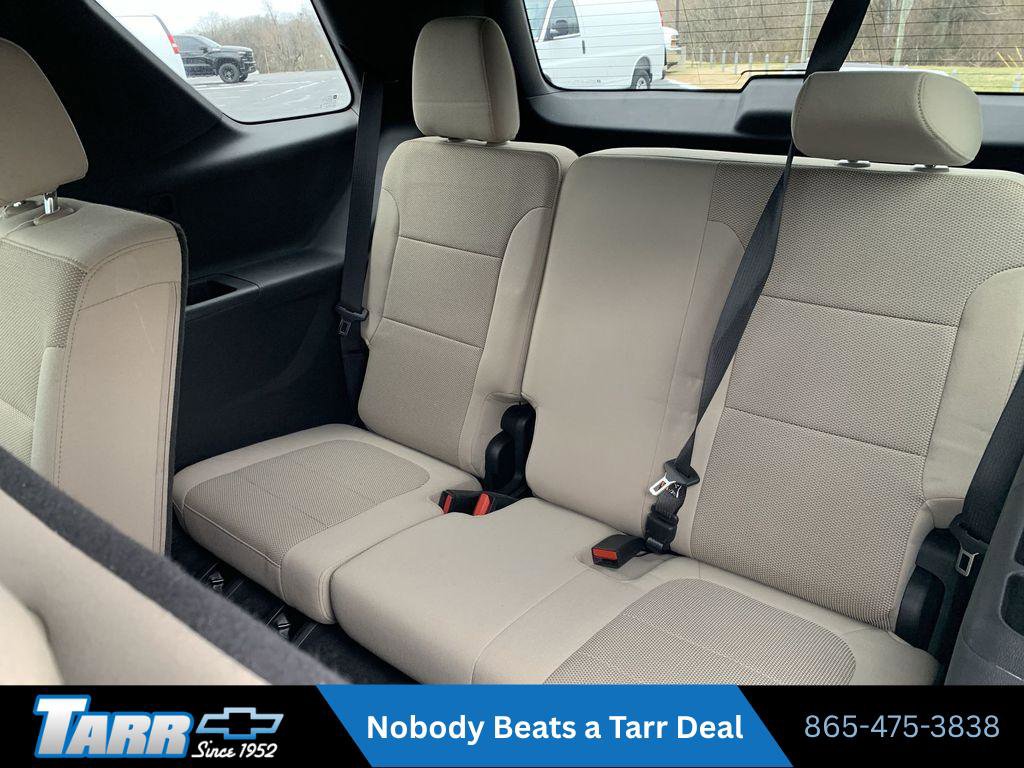 Used 2023 Chevrolet Traverse LS image 23