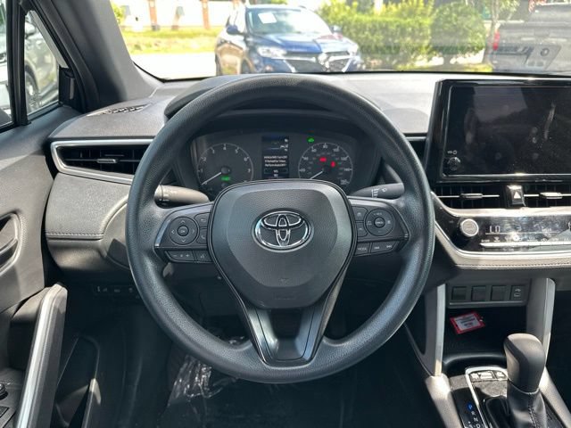 Used 2024 Toyota Corolla Cross AWD Hybrid image 12