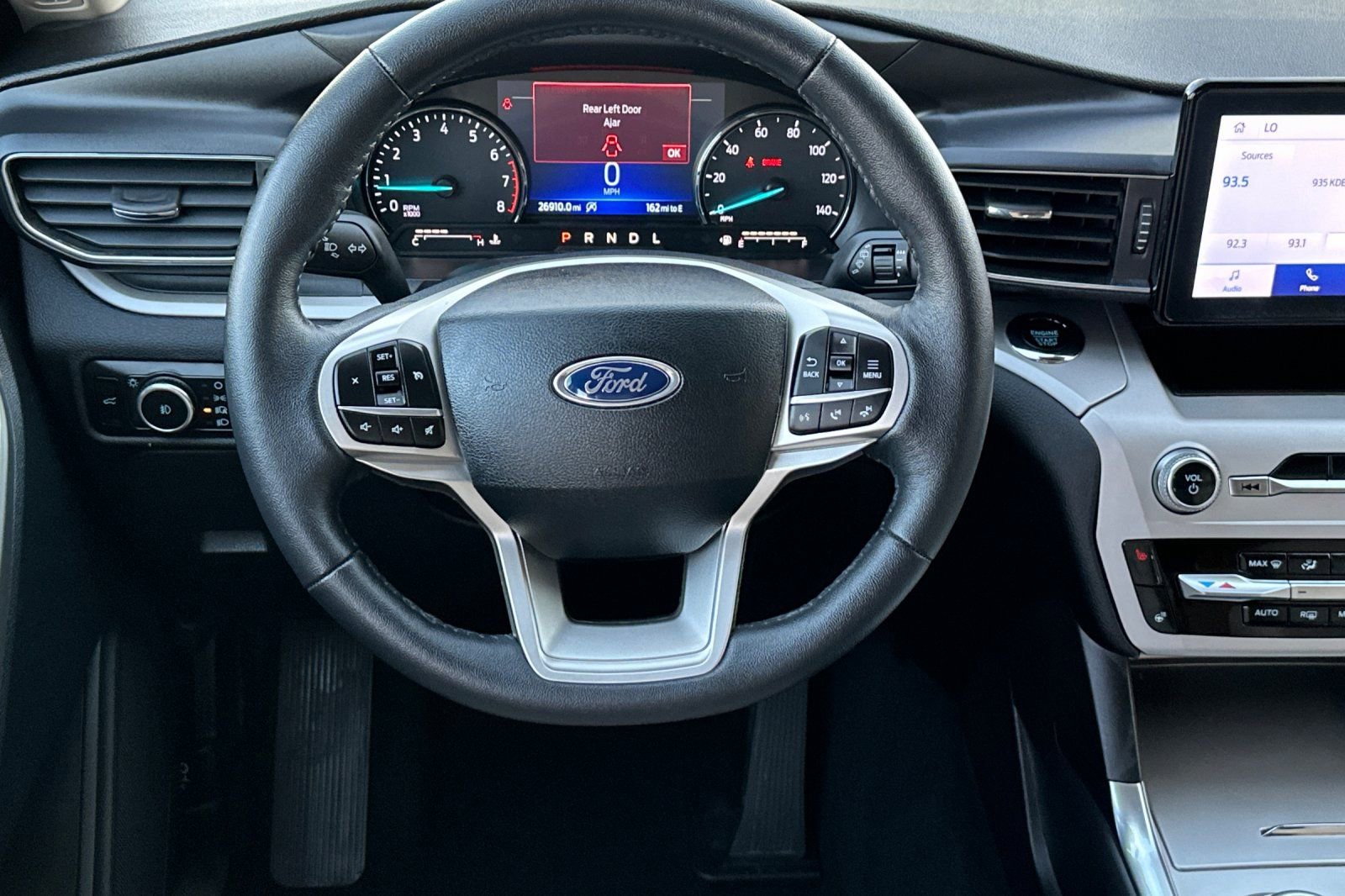 Used 2024 Ford Explorer XLT w/ Equipment Group 202A image 14