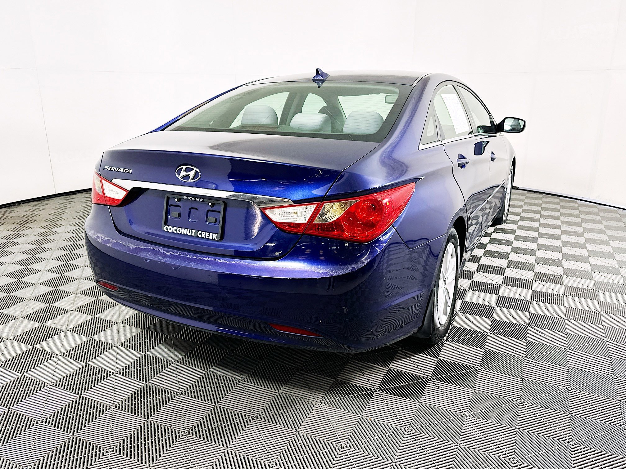 Used 2013 Hyundai Sonata GLS FWD image 3