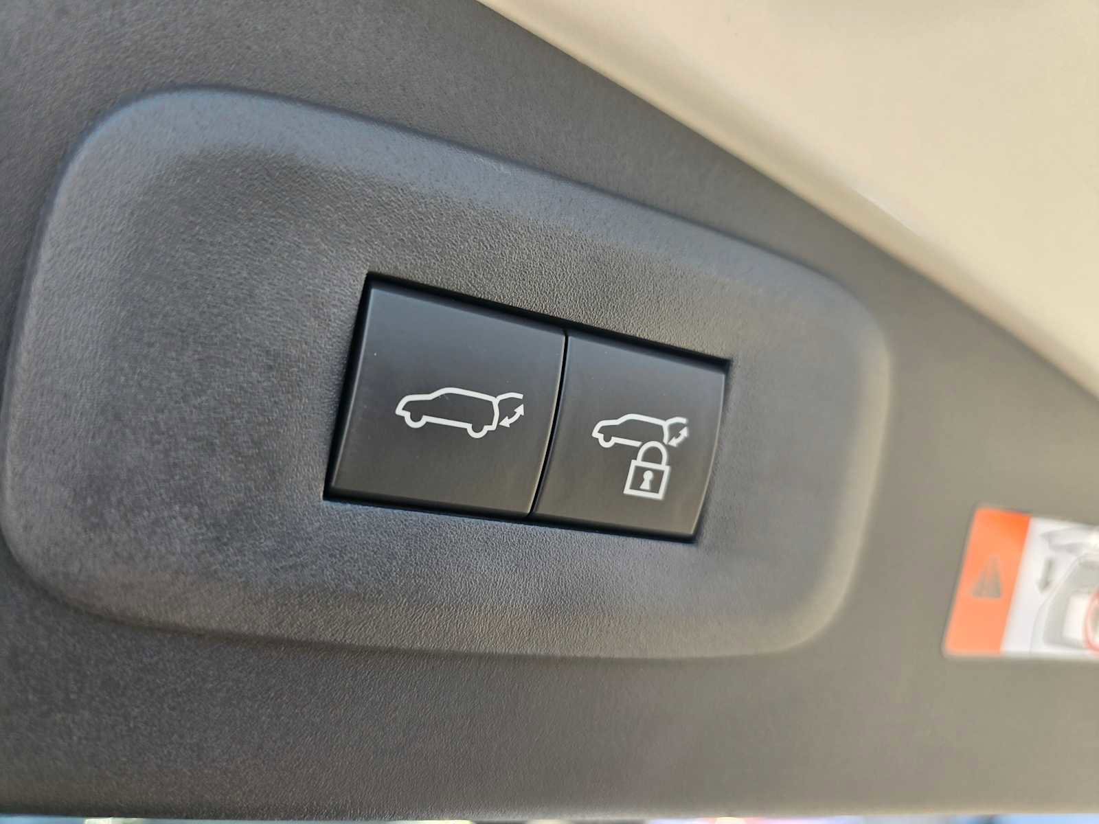 Used 2023 Lexus RZ 450e Premium image 18