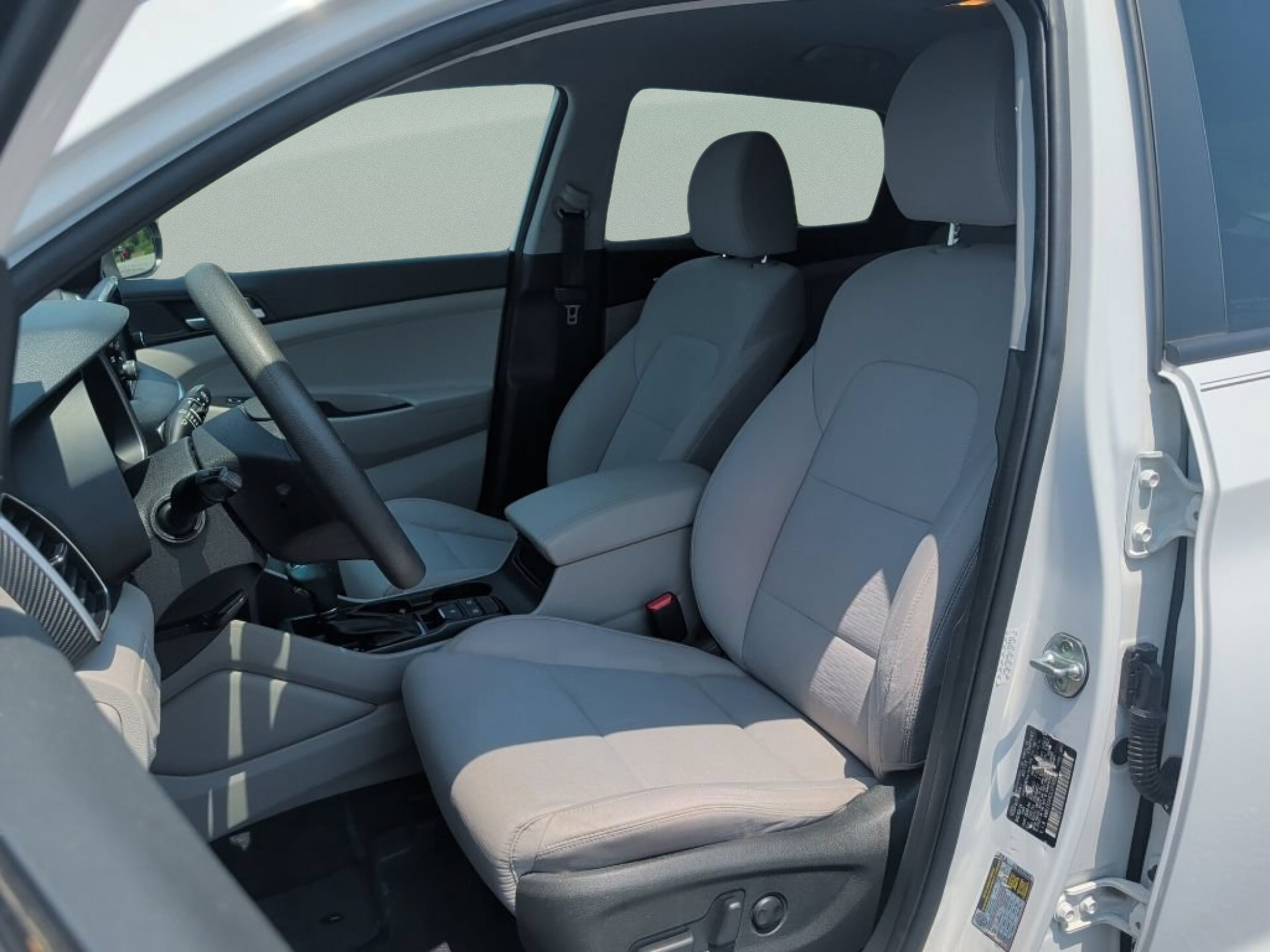 Used 2020 Hyundai Tucson Value FWD image 15
