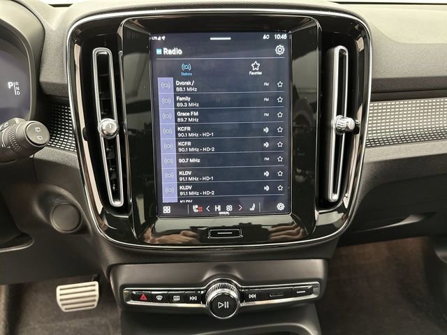 Used 2021 Volvo XC40 P8 Recharge w/ Advanced Package image 16