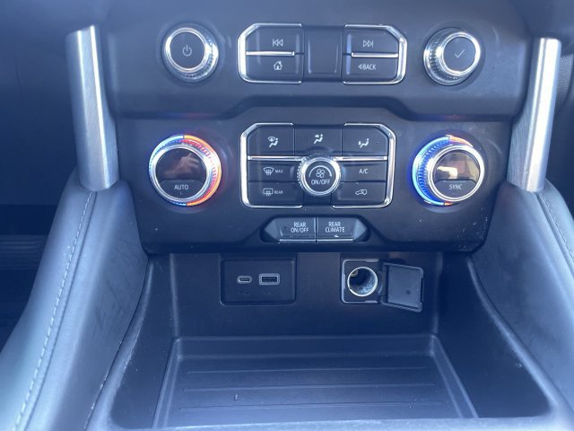 Used 2022 GMC Yukon SLE w/ Gmc Pro Safety Plus Package AWD/4WD image 19