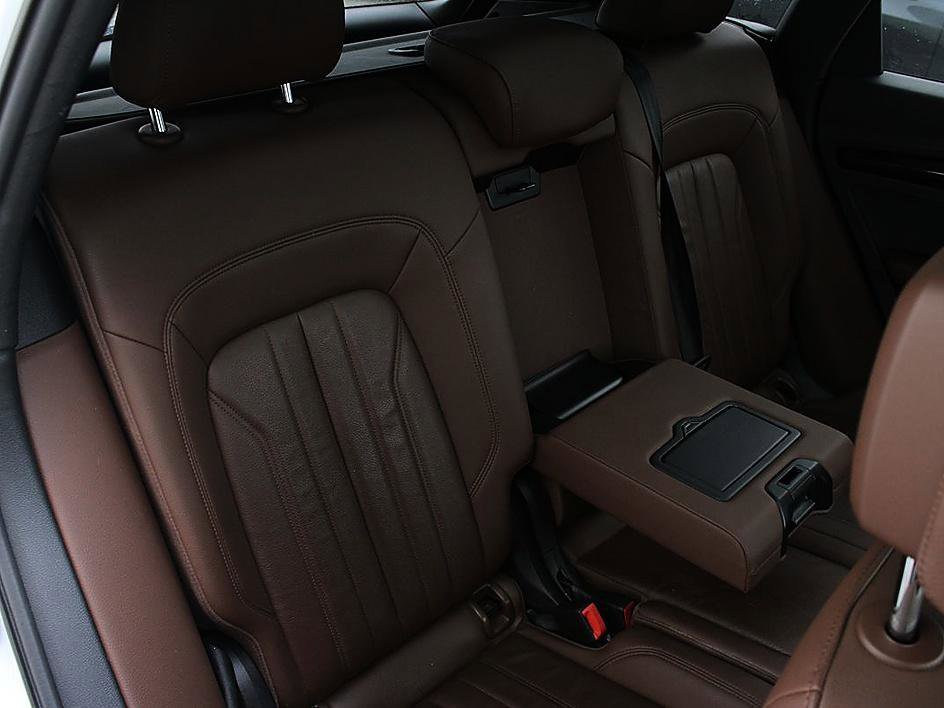 Used 2019 Audi Q5 2.0T Premium w/ Convenience Package image 23