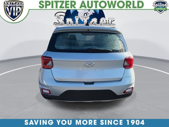 Used 2021 Hyundai Venue SE FWD image 8