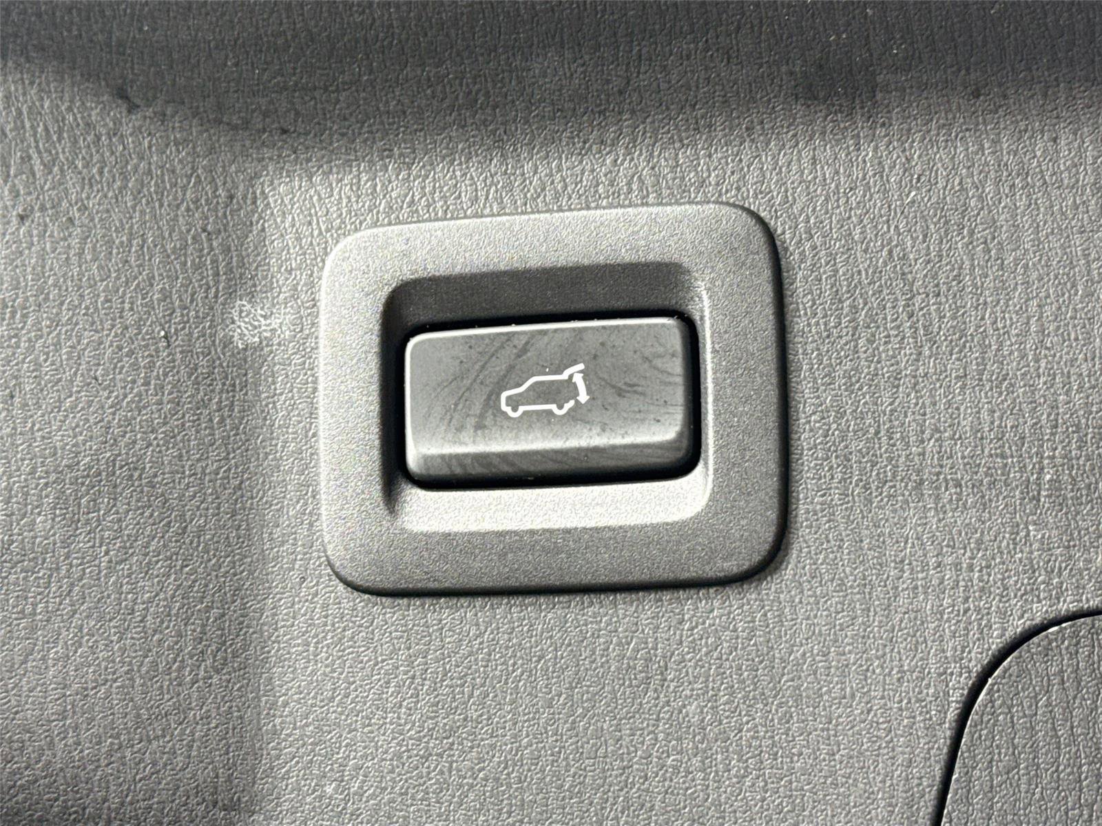 Certified 2023 MAZDA CX-9 Touring image 42