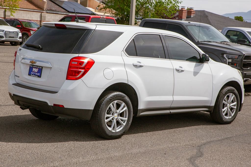 Used 2017 Chevrolet Equinox LS AWD/4WD image 5