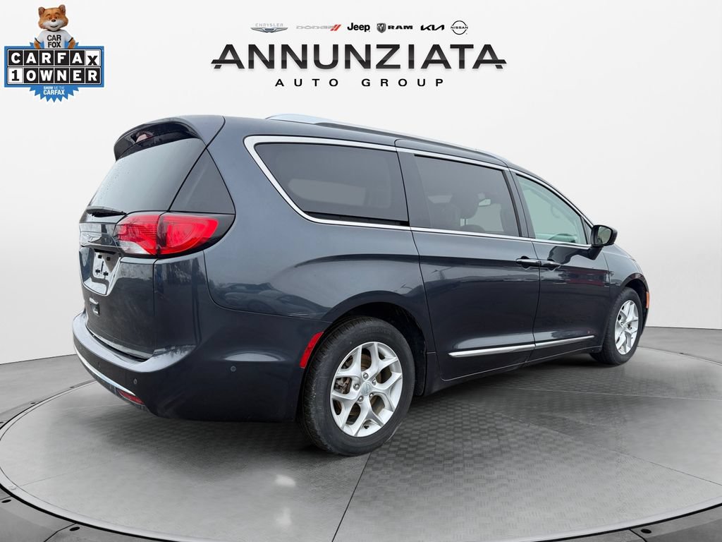 Used 2020 Chrysler Pacifica Touring-L Plus w/ Tire & Wheel Group FWD image 5