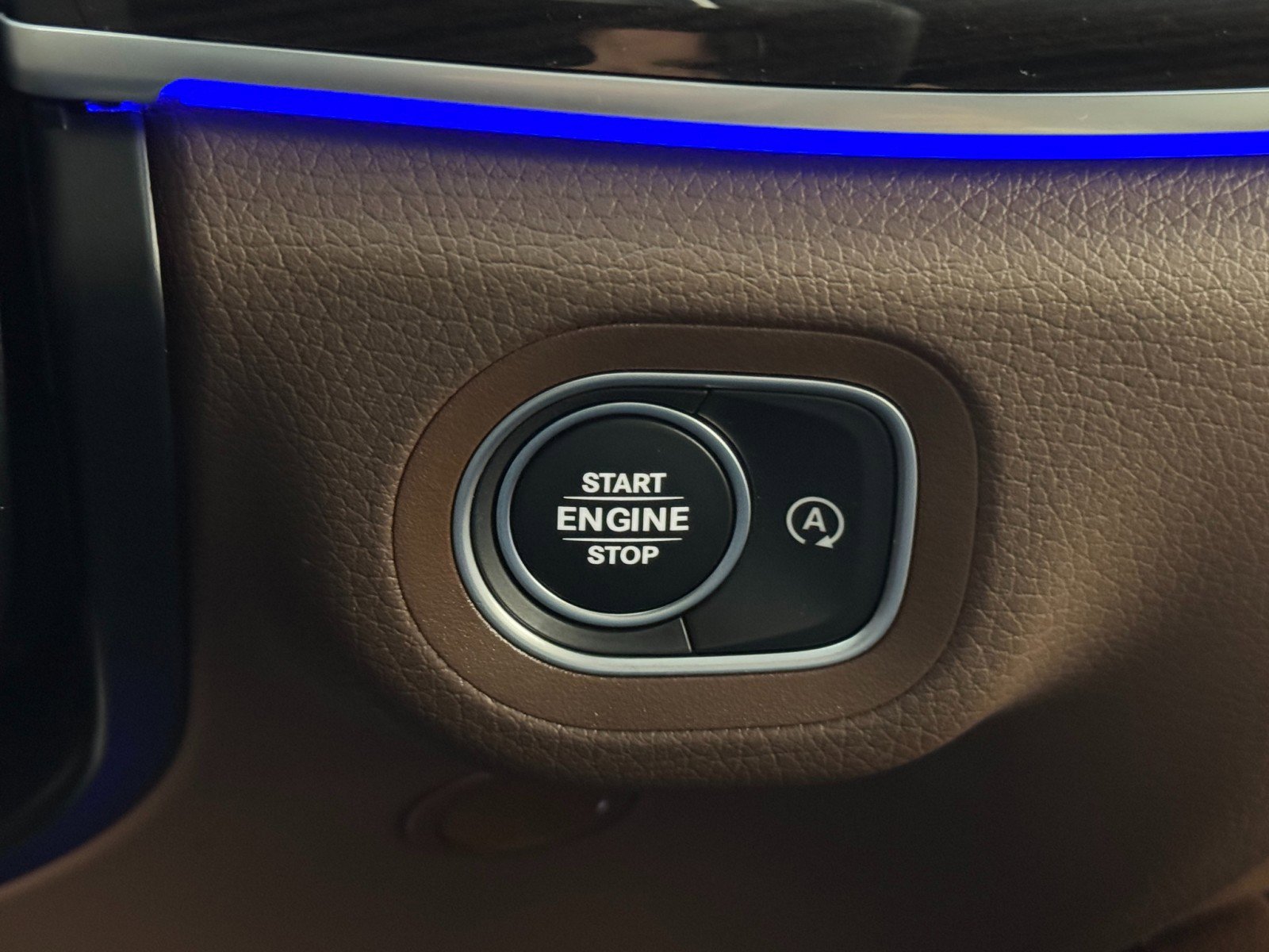 Used 2024 Mercedes-Benz GLS 450 4MATIC image 25