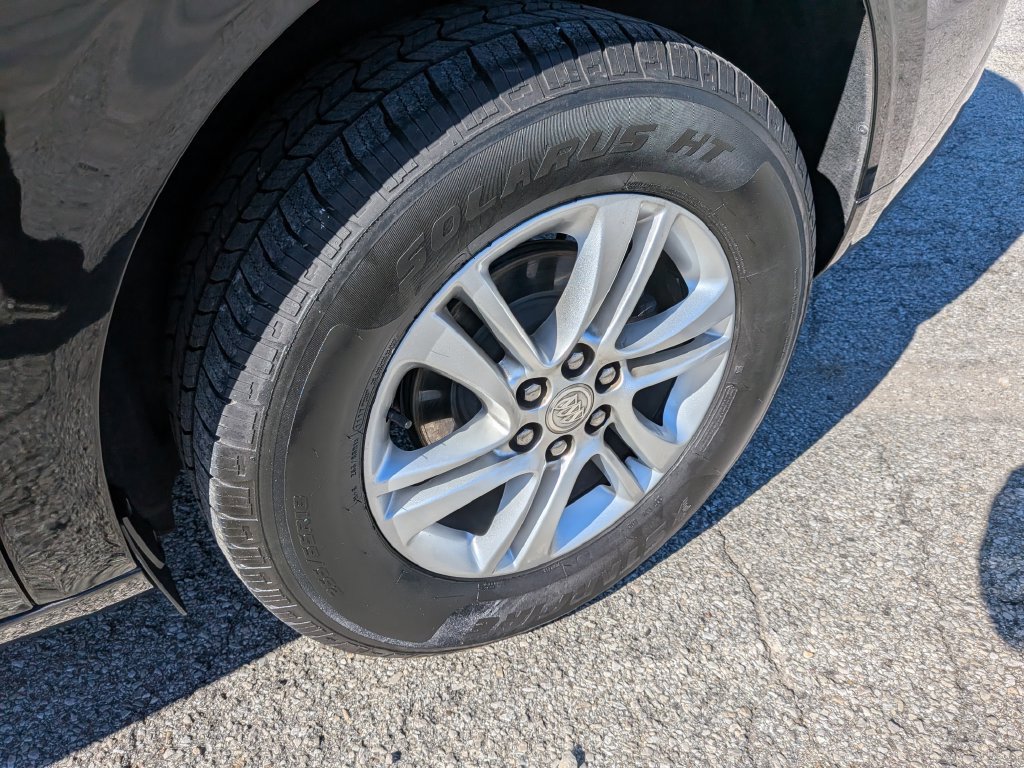 Used 2020 Buick Enclave Essence FWD image 12