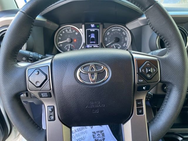Used 2021 Toyota Tacoma SR5 AWD/4WD image 8