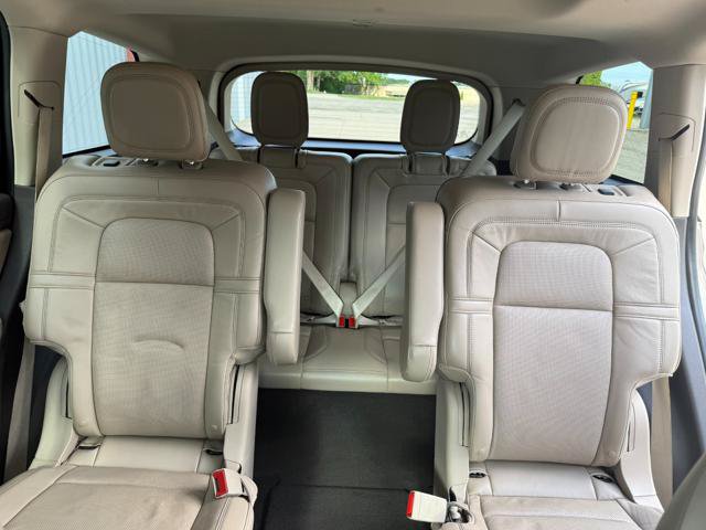 Used 2020 Lincoln Aviator Reserve w/ Equipment Group 201A AWD/4WD image 13