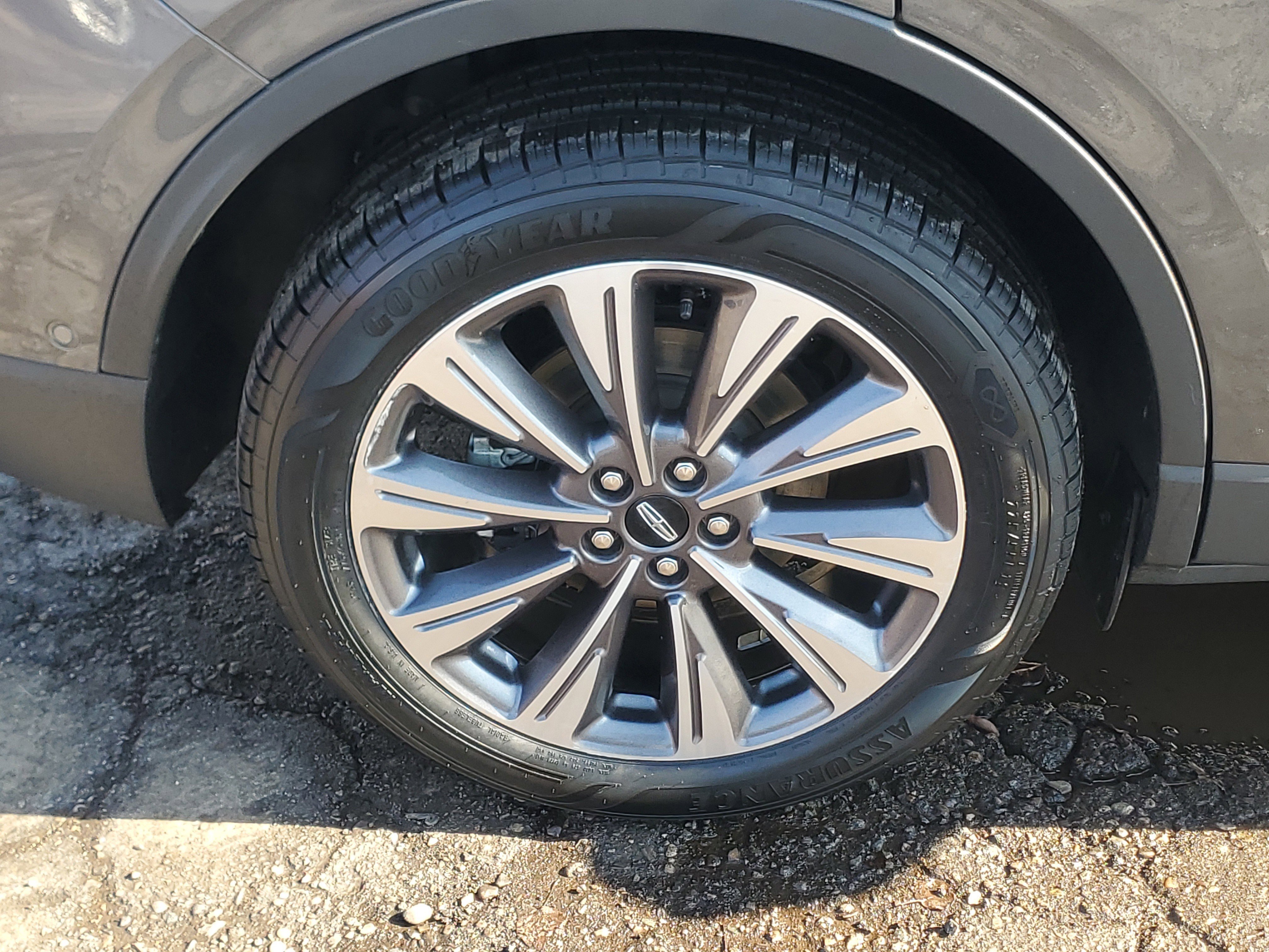 Certified 2022 Lincoln Corsair Reserve w/ Equipment Group 201A image 7