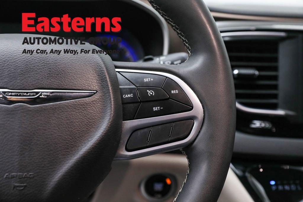 Used 2023 Chrysler Voyager LX FWD image 16