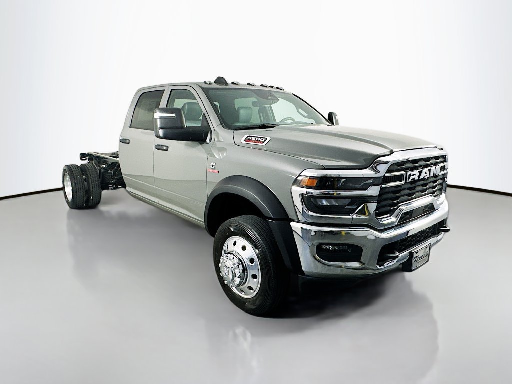 New 2026 RAM 5500 Tradesman w/ Chrome Appearance Group AWD/4WD image 2