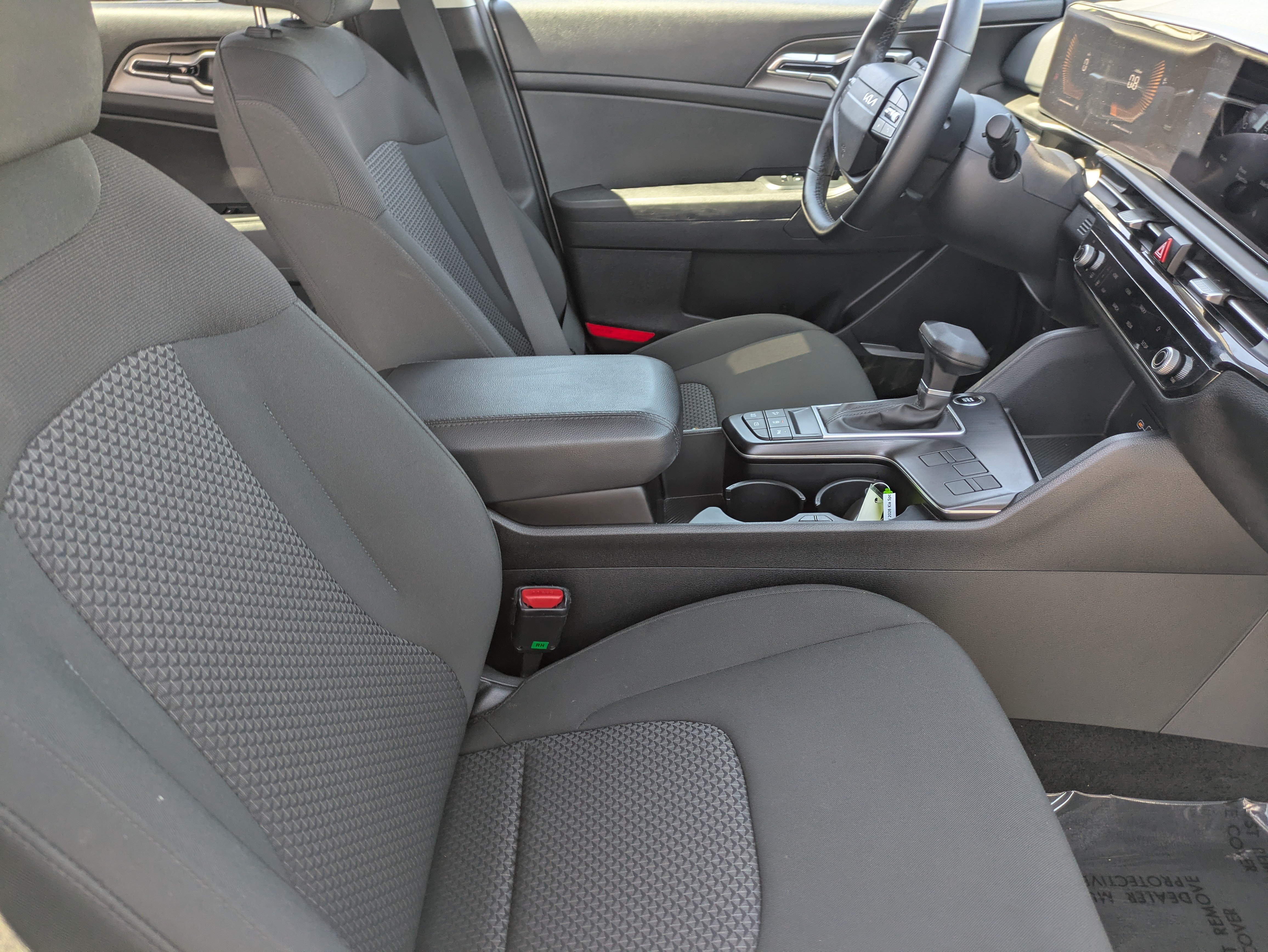Certified 2026 Kia Sportage LX FWD image 12