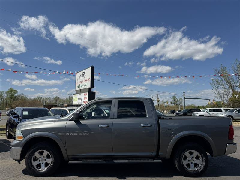 Used 2011 RAM 1500 Classic SLT w/ Remote Start & Security Group AWD/4WD image 4