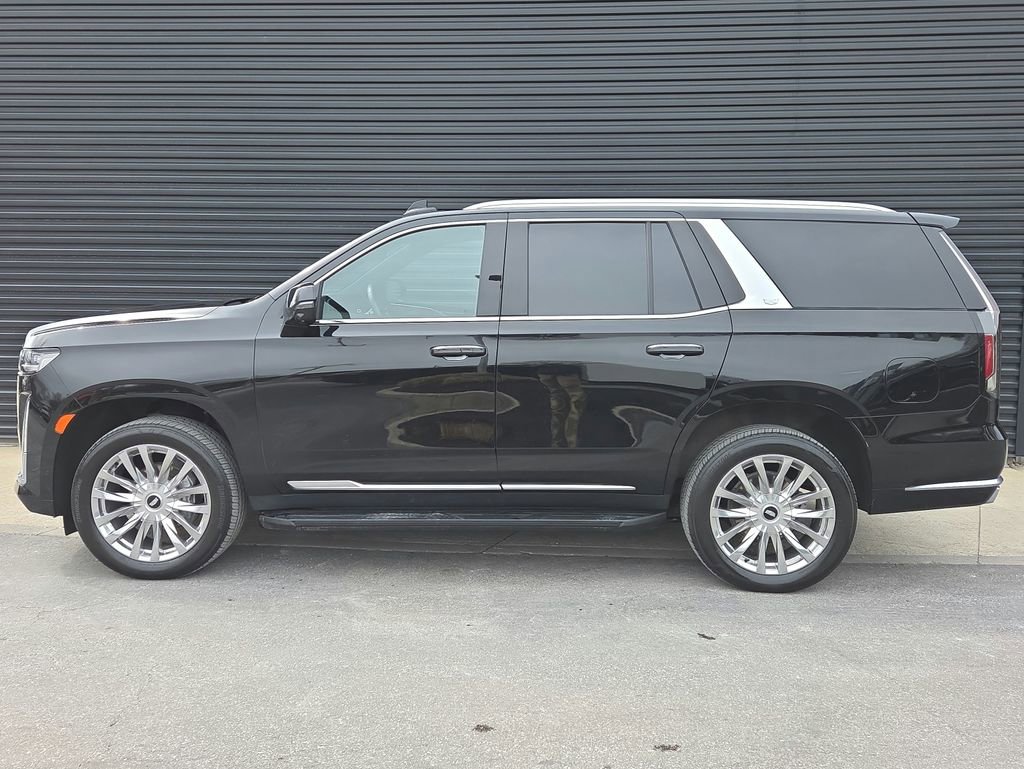 Used 2023 Cadillac Escalade Premium Luxury image 2