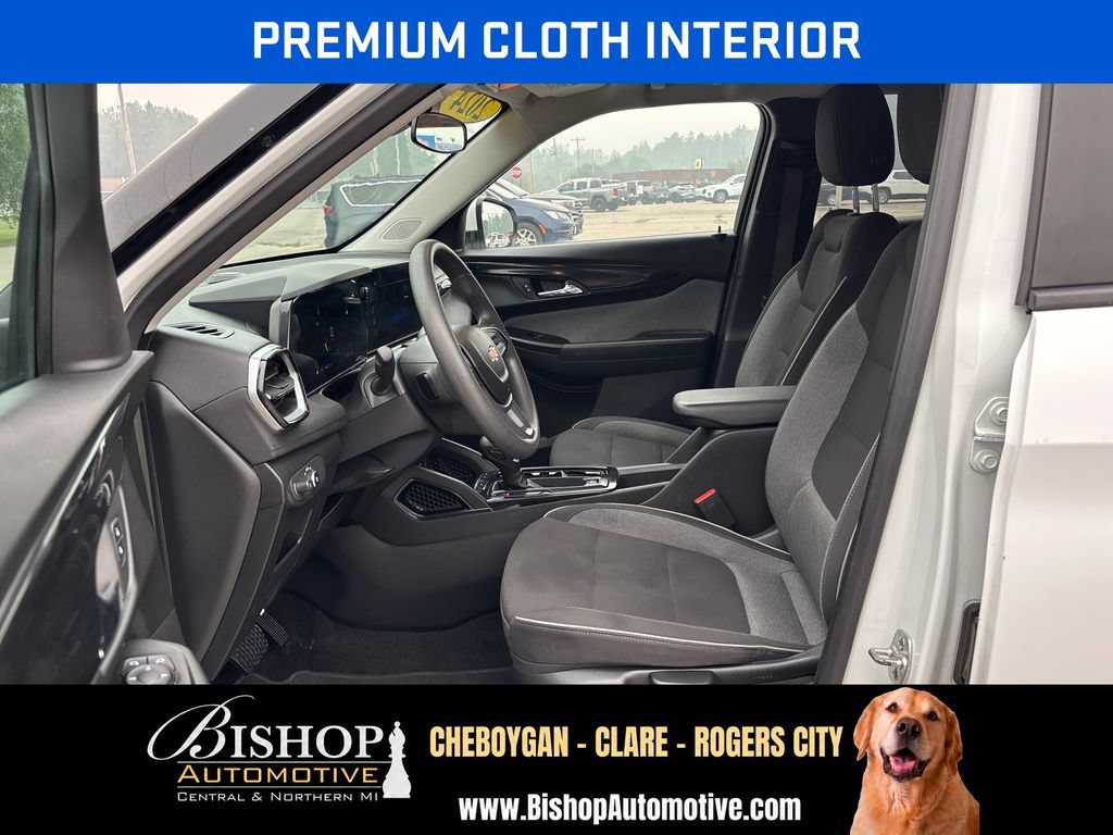Used 2024 Chevrolet TrailBlazer LT AWD/4WD image 5