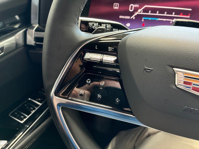 Used 2025 Cadillac Escalade ESV Sport w/ LPO, Floor Liner Package image 23