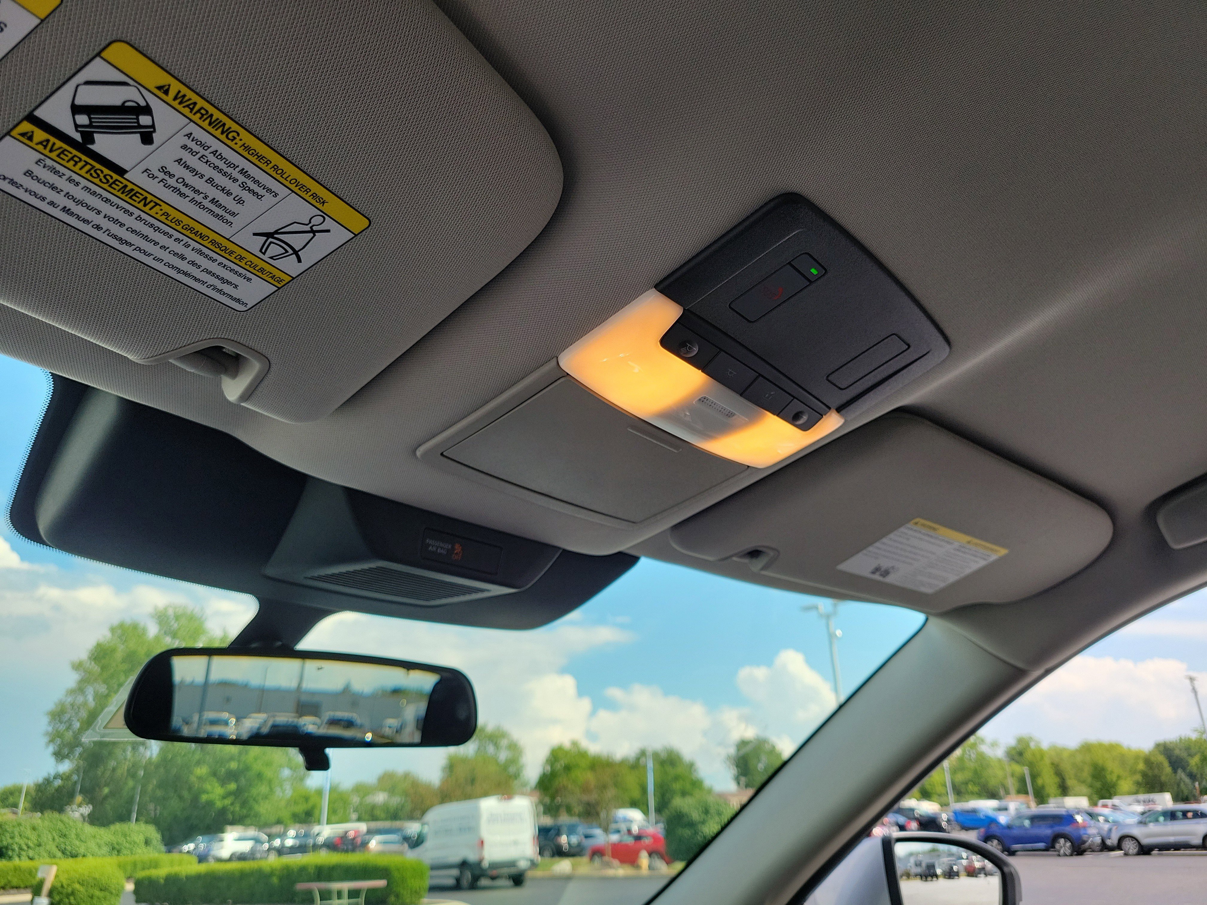 Used 2025 Nissan Pathfinder SV image 30