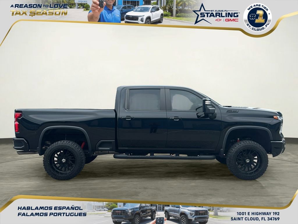 Used 2024 Chevrolet Silverado 2500 LT w/ Midnight Edition image 7