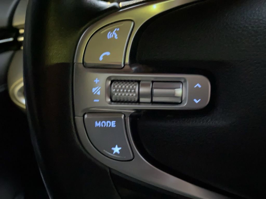 Used 2022 Genesis GV70 2.5T w/ Select Package image 27