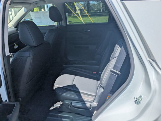 New 2026 Nissan Pathfinder SL w/ SL Premium Package AWD/4WD image 10