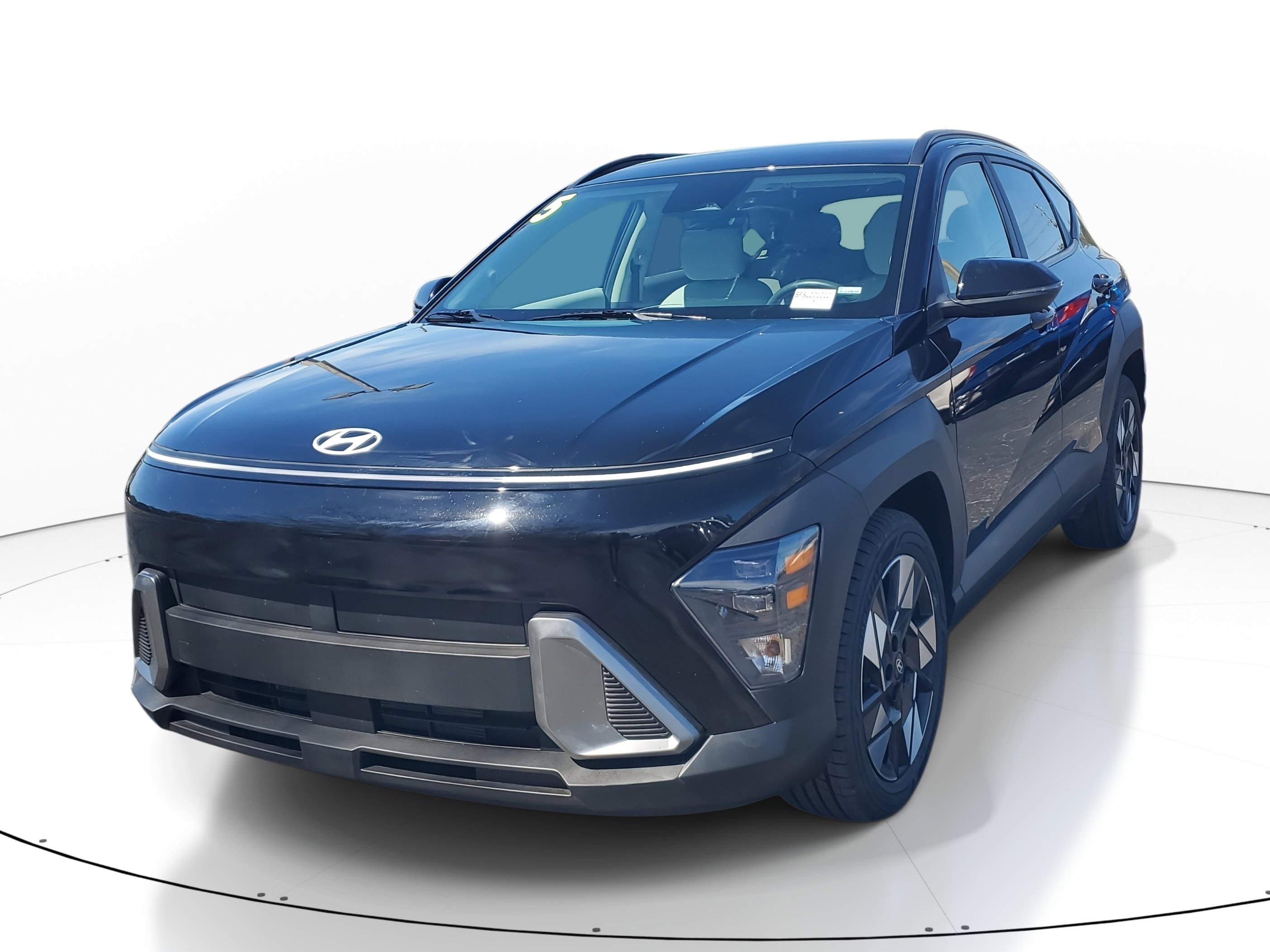 Used 2025 Hyundai Kona SEL image 3