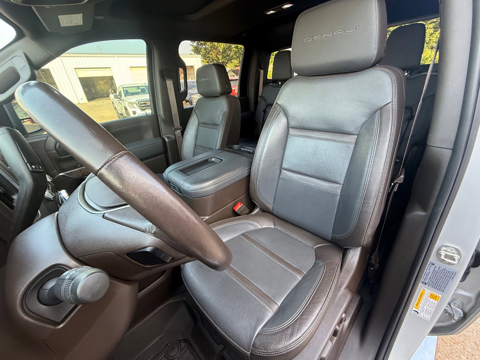 Certified 2022 GMC Sierra 3500 Denali w/ Denali Ultimate Package image 15