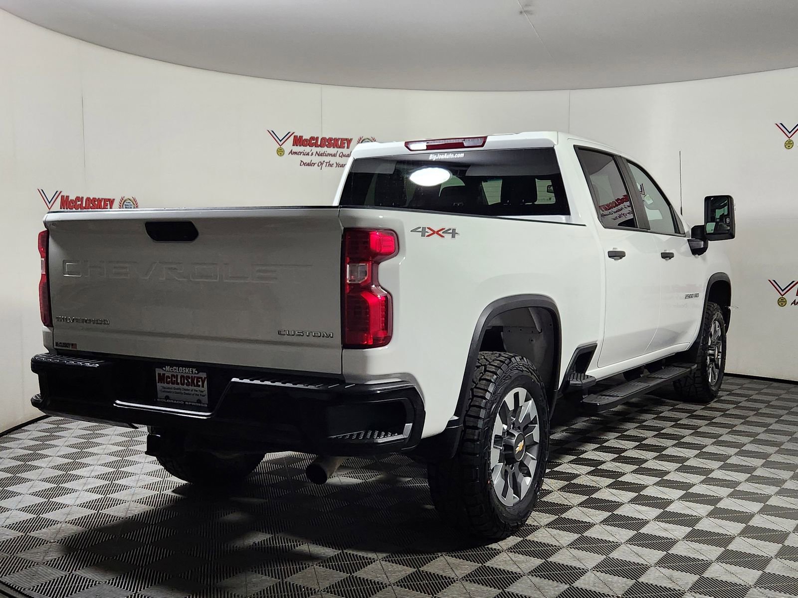 Used 2022 Chevrolet Silverado 2500 Custom w/ Custom Value Package image 7