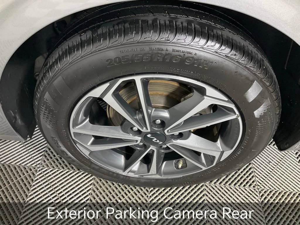 Certified 2024 Kia Forte LXS w/ LXS Technology Package image 9