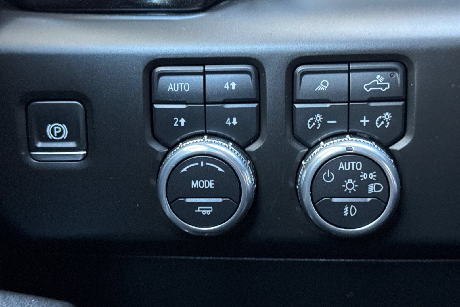Used 2025 GMC Sierra 1500 AT4 AWD/4WD image 31