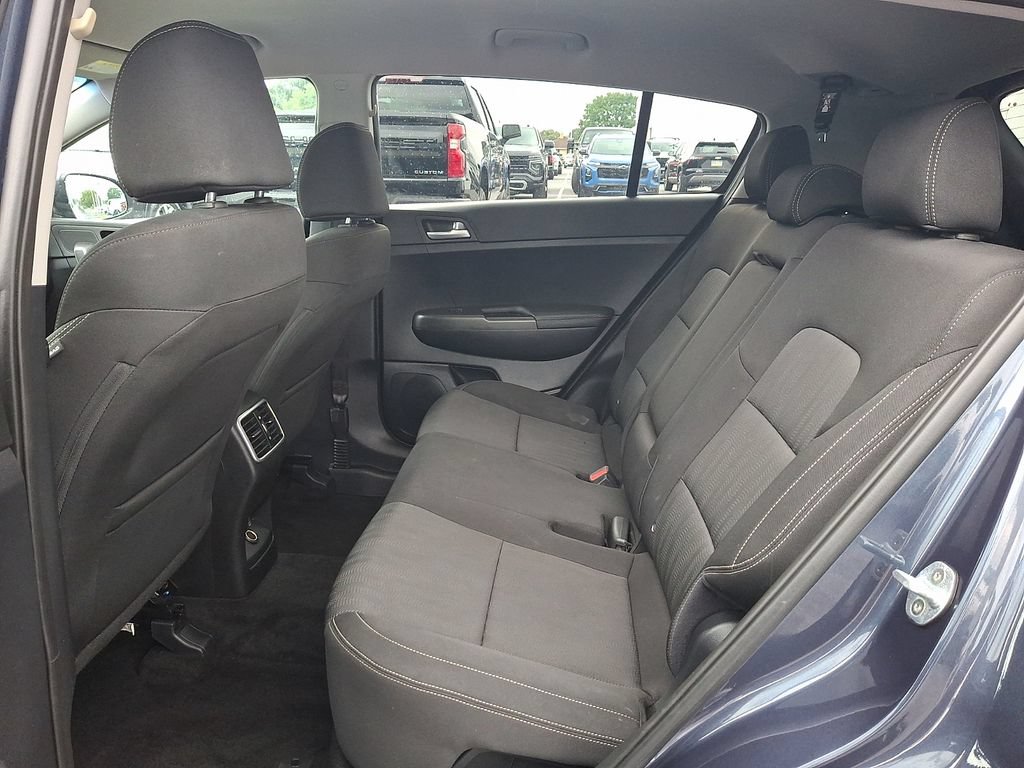 Used 2020 Kia Sportage LX AWD/4WD image 12