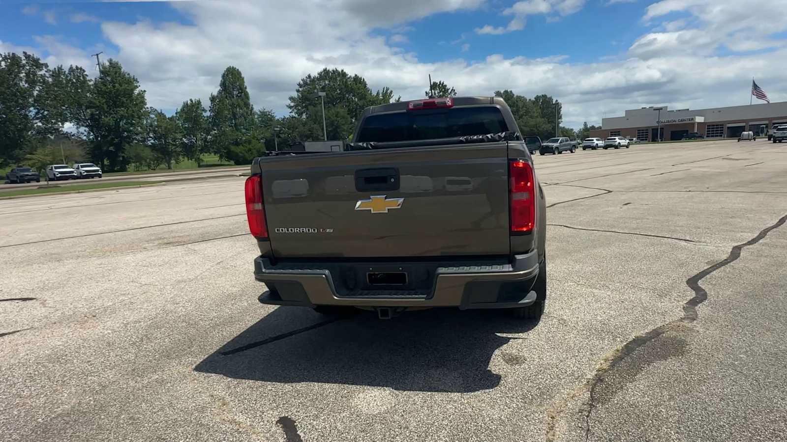 Used 2017 Chevrolet Colorado Z71 AWD/4WD image 7