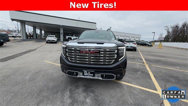 Used 2023 GMC Sierra 1500 Denali w/ Denali Reserve Package image 3