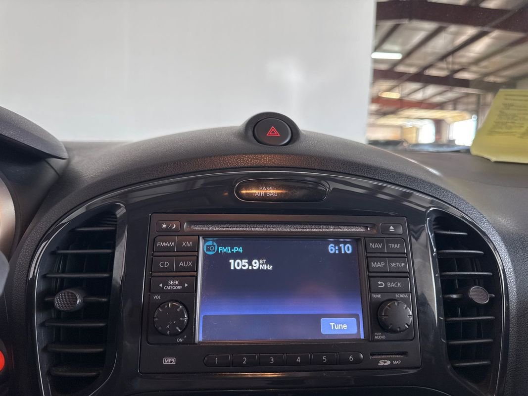 Used 2013 Nissan Juke SV image 15