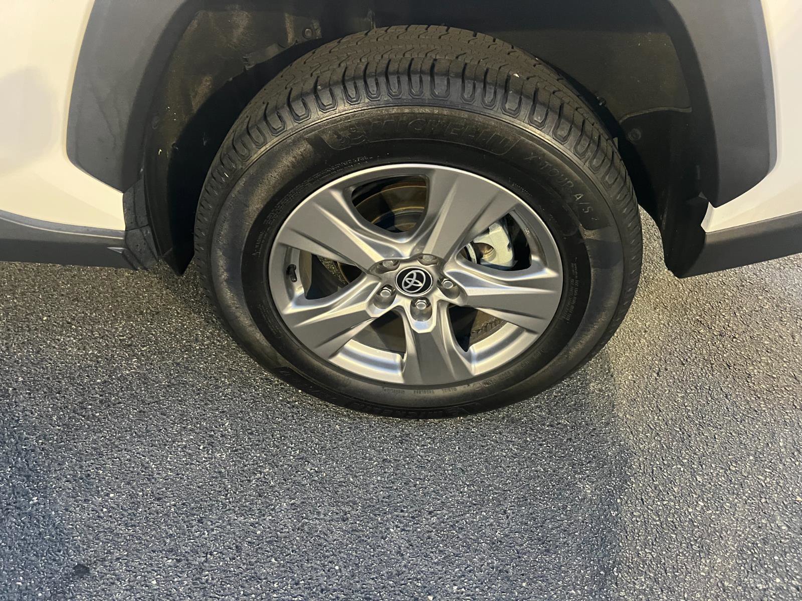 Certified 2022 Toyota RAV4 XLE image 40